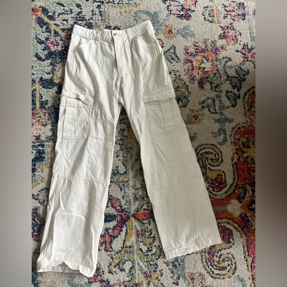 H&M Divided Cargo White Jeans